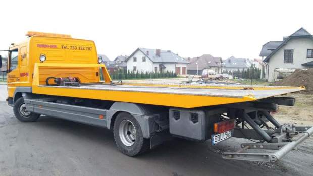 Pila kosmetyczka rzęsy