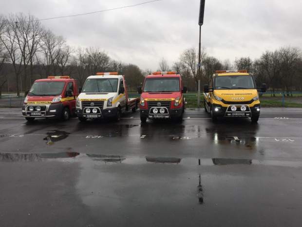 Piła farbowanie brwi