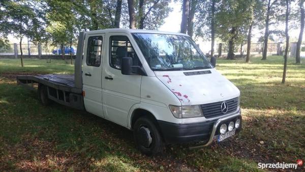 Pila gabinet kosmetyczny rzesy